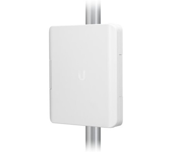 Ubiquiti USW-FLEX-UTILITY kültéri doboz adapterrel